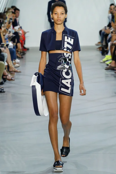 Look 11